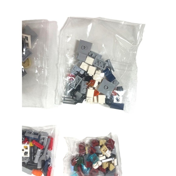 LEGO 8 Piece Assorted New Sealed Bag Lot Bricks & Pieces With 2 Heads NEW! - Picture 5 of 9